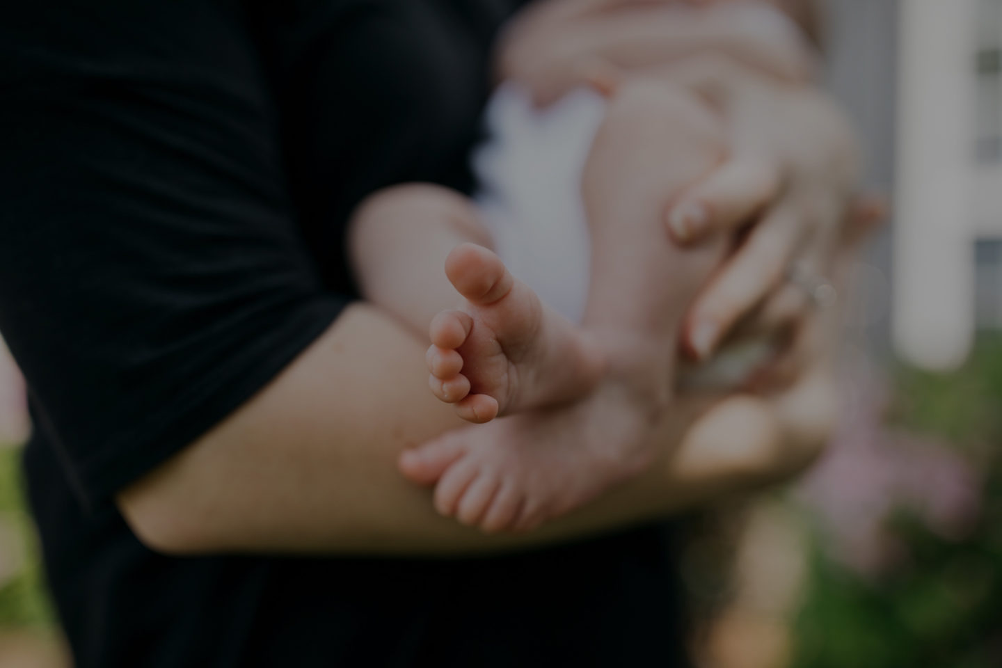 Lapsettomuushoitojen tuloksena elämänkokoinen tarina – Itsellisen naisen matka äitiyteen