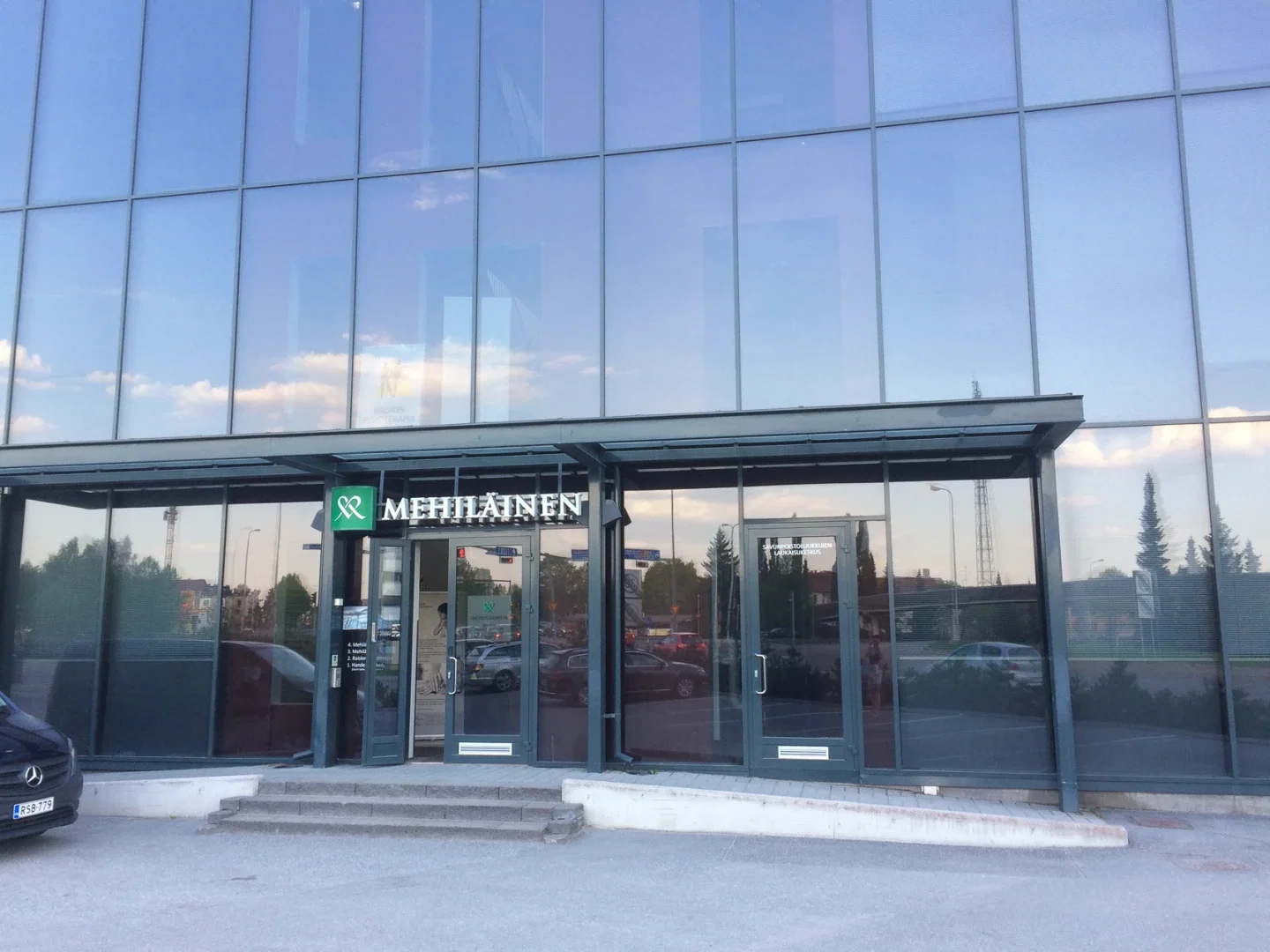 Mehiläinen Raisio
