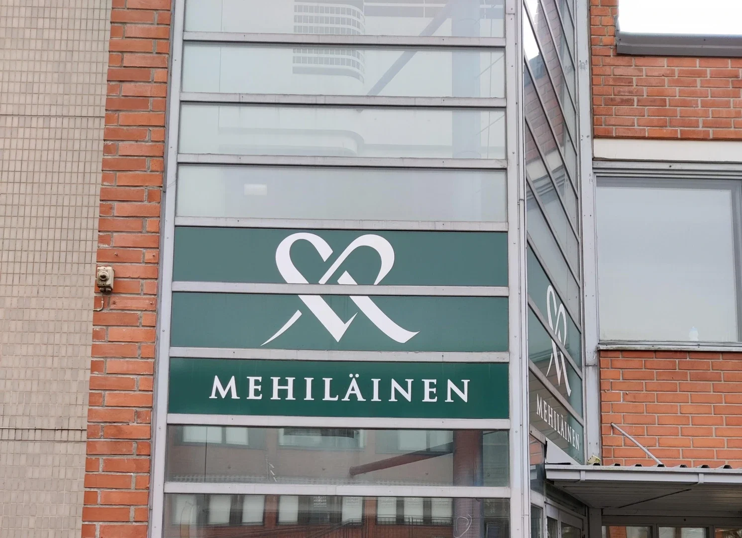 Mehiläinen Karjaa