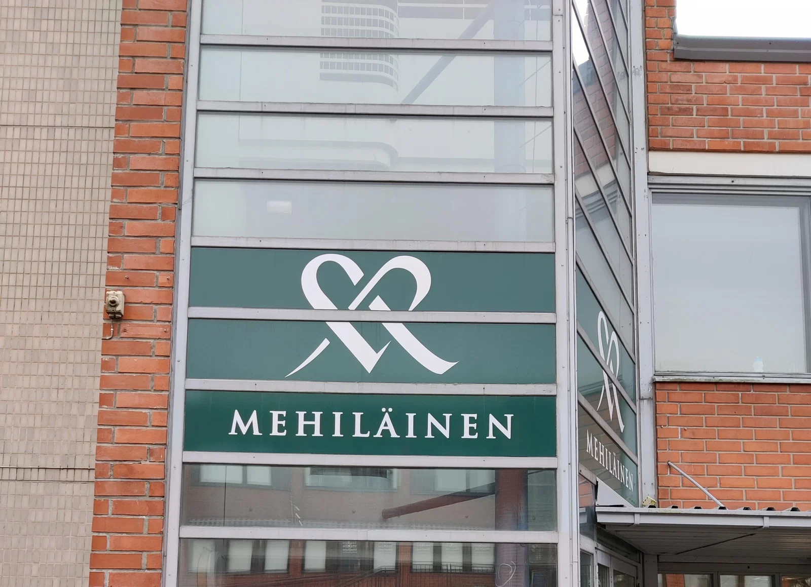 Mehiläinen Karjaa
